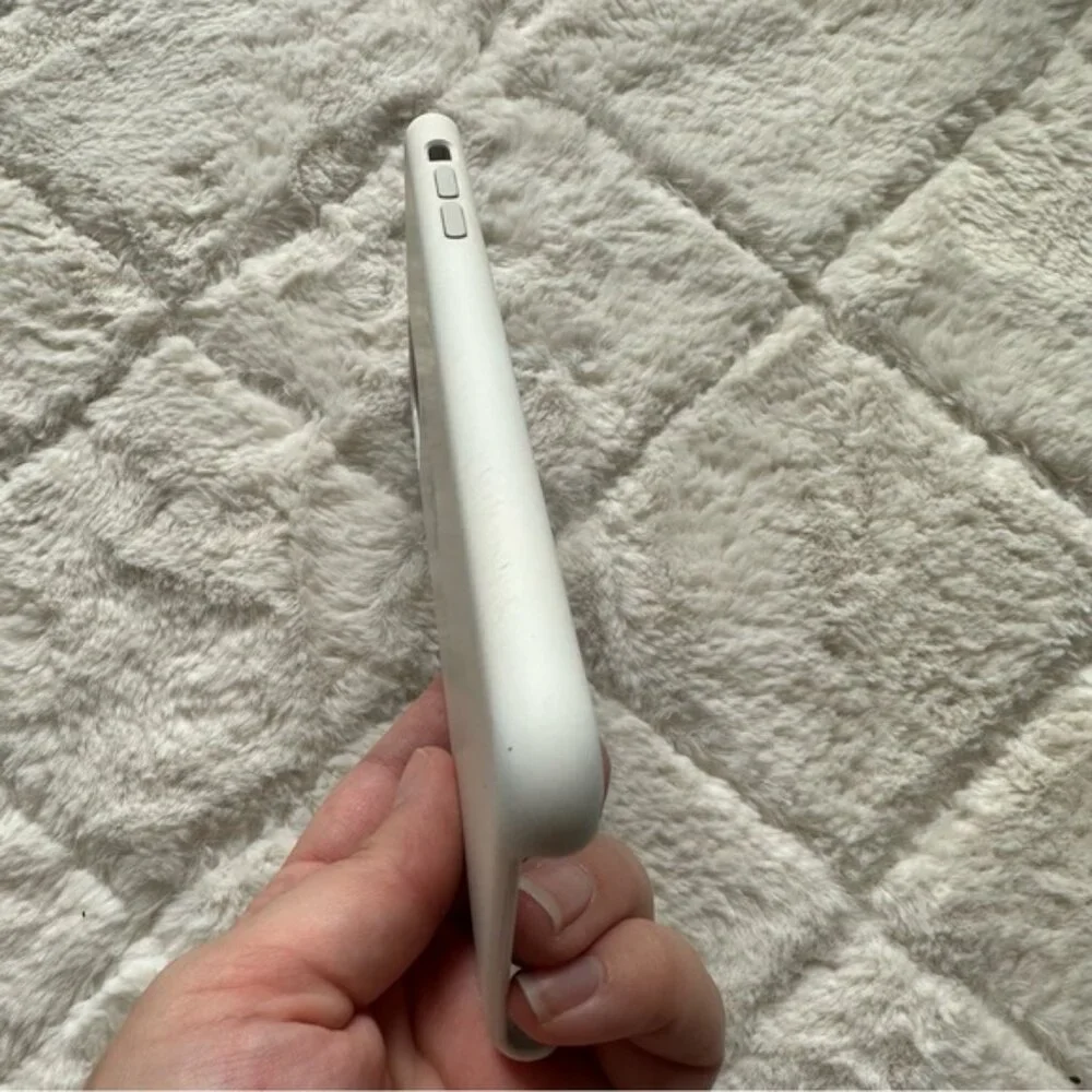 Apple | White Iphone 11 Pro Max Phone Case